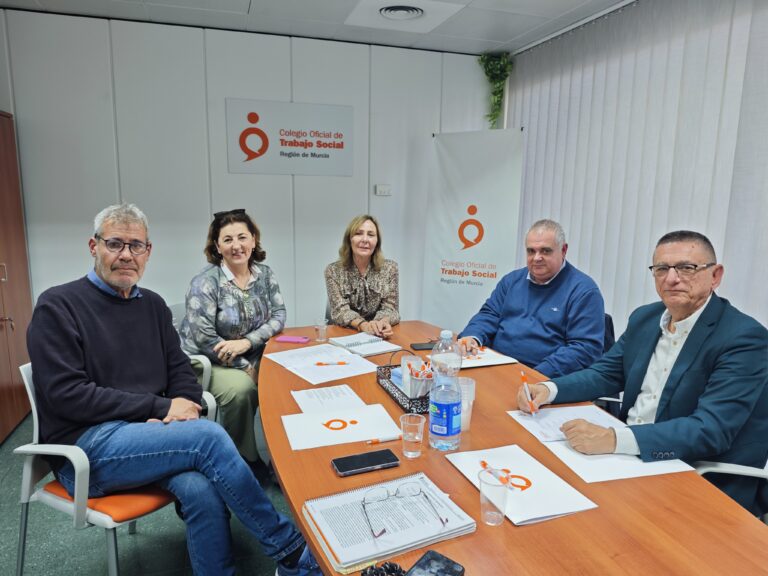 Importante Encuentro Institucional entre OSATE y el Colegio Oficial de Trabajo Social de la Región de Murcia